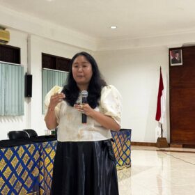 バリ島のベラアワード世界大会でのプレゼンテーションの様子